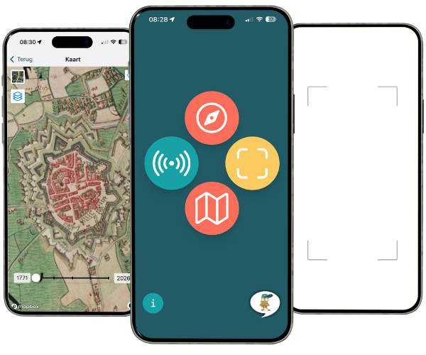 Drie smartphone schermen met de ErfgoedApp interface - overzicht van erfgoed tours, interactieve kaart en augmented reality functies